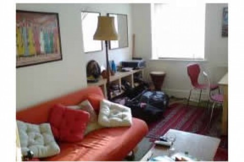 One bedroom garden flat — photo 2