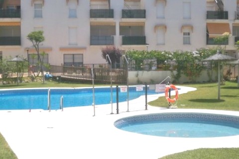 ATICO CON SOLARIUM JUNTO AL MAR EN RESORT DE LUJO EN LA COSTA DE LA LUZ. — photo 8