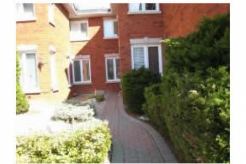 Use of lovely townhouse in Thornhil... — photo 10