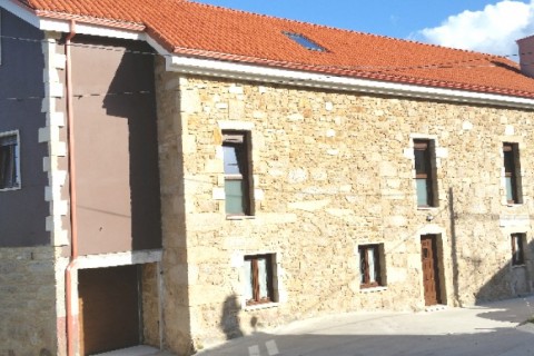 Rural house in a stuary — photo 16