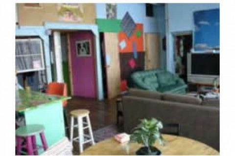 1 room in clean, spacious 4-bedroom... — photo 2