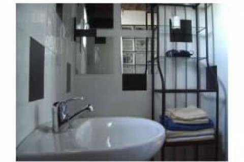 Es un fantástico loft con balcón ... — photo 9