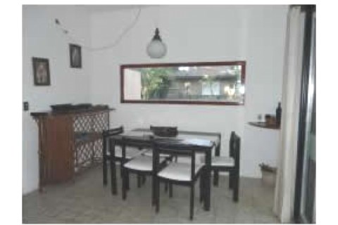 La casa esta dentro de una quinta e... — photo 5