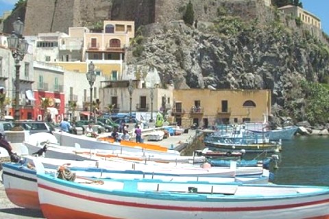 Villa sur l'île de Lipari en Italie — photo 4