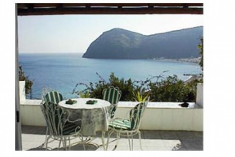 Villa sur l'île de Lipari en Italie — photo 6