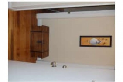 This is a three room/1 bathroom apa... — photo 3