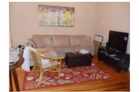 This is a three room/1 bathroom apa... — photo 10