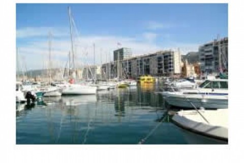 Standing appartement in Toulon — photo 17