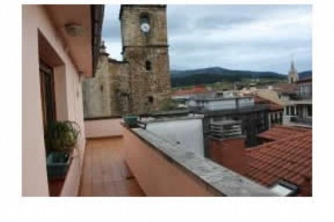 La casa esta situada en casco histo... — photo 3