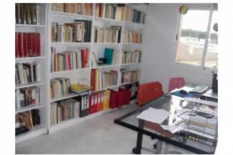 Casa apareada en Girona, con un jar... — photo 7