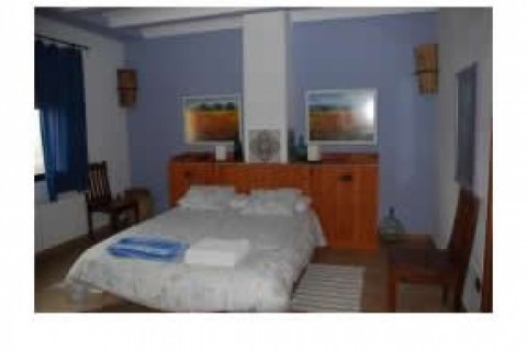 CASA EN LAS AFUERAS DE UN PUEBLO DE... — photo 2