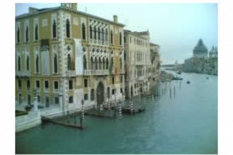 Una  casa  normale , dico  normale ... — photo 3