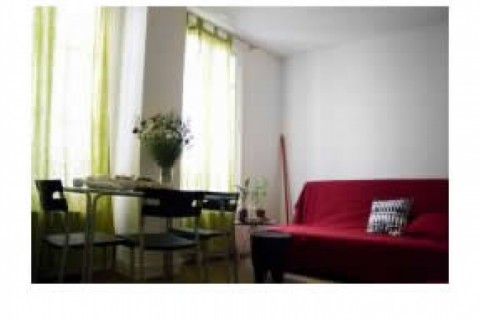 Lo studio é  di 28 mq, la stanza p... — photo 8