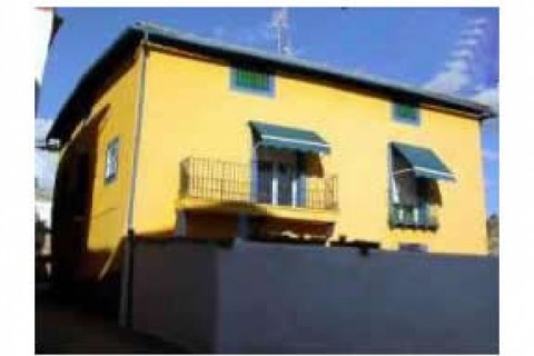 La casa es muy grande, podrían viv... — photo 11