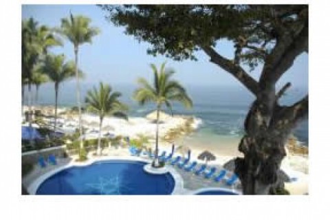 Condominio Playa Esmeralda is a bea... — photo 5