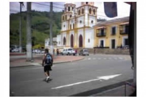 La casa esta serca de monumentos re... — photo 2
