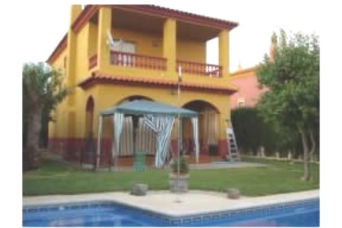Casa de dos plantas con jardin, bod... — photo 7