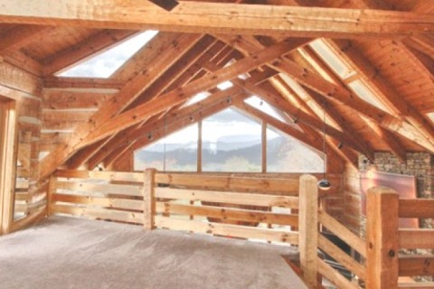 This secluded log cabin sits on top... — photo 24