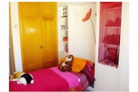 Es una casa muy luminosa y cercana ... — photo 3