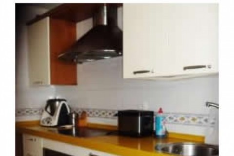 Es una casa muy luminosa y cercana ... — photo 7