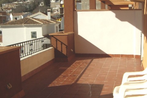 El piso está situado en la ladera — photo 7