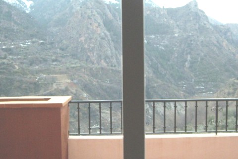 El piso está situado en la ladera — photo 10