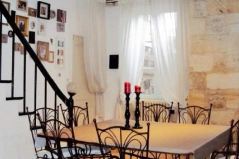 Maison de village de 220 m2 avec une terrasse et une loggia dans le médoc — photo 5
