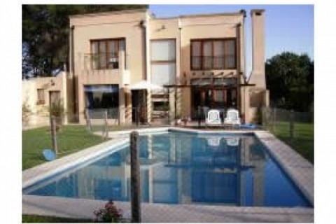 LA CASA TIENE UN PARQUE DE 900 METR... — photo 12