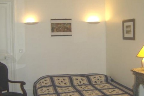 This is a charming 3 bedroom apartment - Paris — photo 16