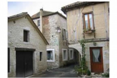 We have a 200-year-old stone house ... — photo 4