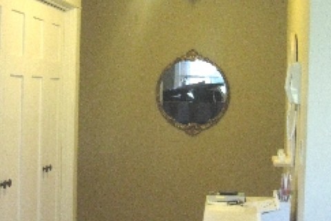 Bright and Spacious Top Floor Condo — photo 9