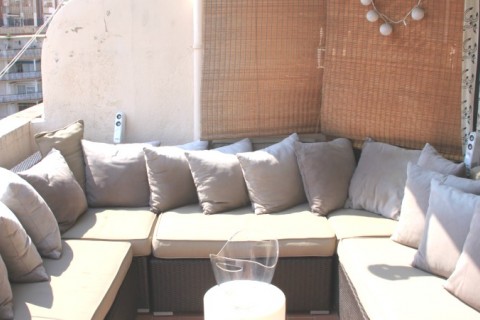 Appt avec terrasse dans le centre de Barcelone — photo 3