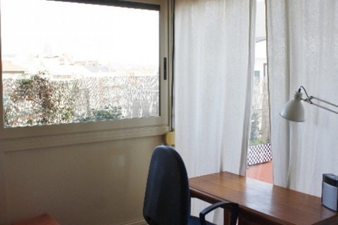 Appt avec terrasse dans le centre de Barcelone — photo 8