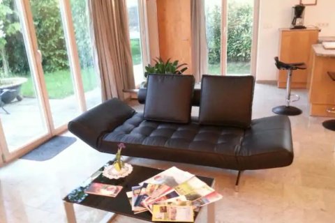 Bei Stuttgart-exklusives Appartement - verkehrsgünstig (Deusche Bahn) — foto 9