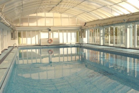 Apartamento en la playa con piscina, gimnasio, jacuzzi, paddel, piscina cubierta... — photo 16