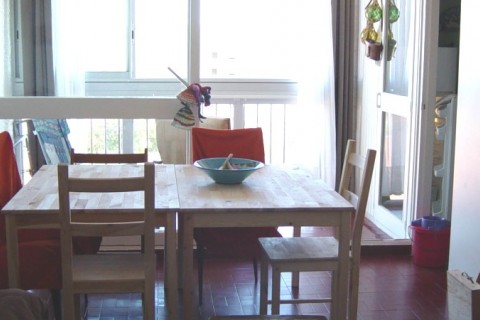 appartement vue mer et collines, 100 m de la plage à pied, lumineux et calme — photo 2