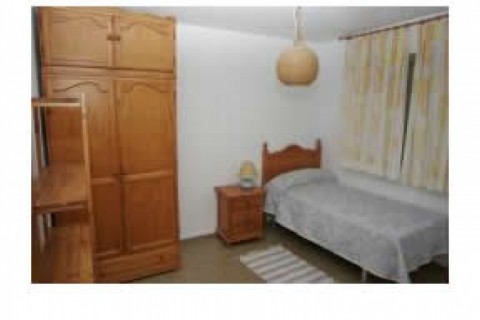 Es un piso situado en una cuarta pl... — photo 5