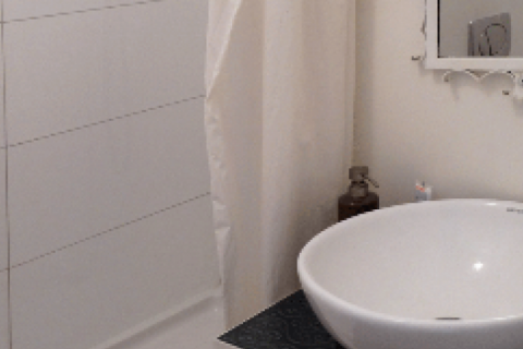 Large neoclassical, calm and sunny flat in the middle of the city — photo 8