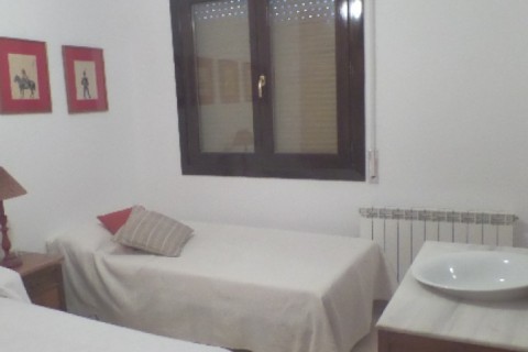 Chalet adosado en urbanización privada. — photo 18