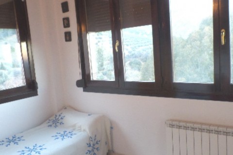 Chalet adosado en urbanización privada. — photo 34