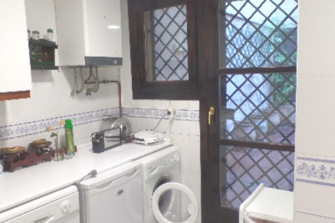 Chalet adosado en urbanización privada. — photo 16