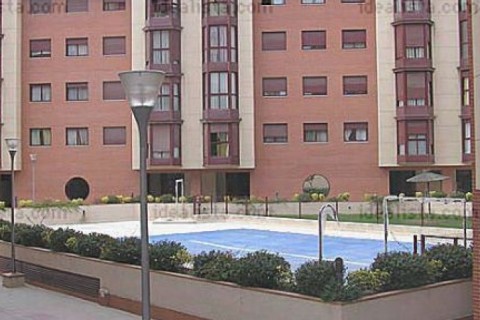 Apartamento de 3 dormitorios con piscina en Madrid — photo 10