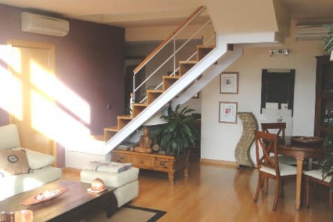 Duplex de 4 dormitorios con amplia terraza en Las Rozas — photo 2