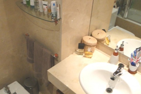 Duplex de 4 dormitorios con amplia terraza en Las Rozas — photo 9