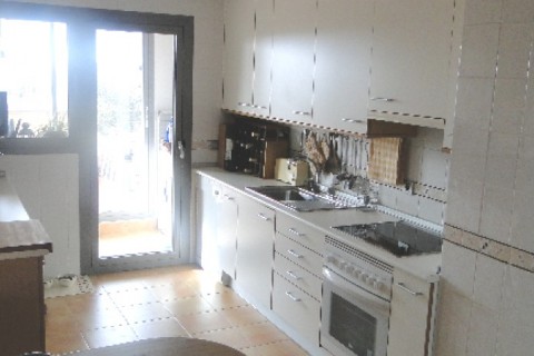 Duplex de 4 dormitorios con amplia terraza en Las Rozas — photo 11