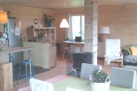 Lumière et nature dans un chalet douillet — photo 4
