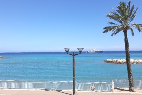 LUXUEUX APPART EN FRONT DE MER "PIED DANS L'EAU..." CÖTE D'AZUR EN FRANCE — photo 3